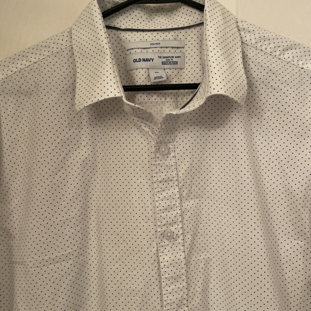 Old Navy White Polka Dot Signature Shirt Non Iron Slim Fit Built In Flex XXL